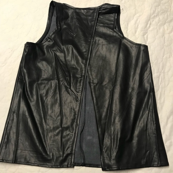 Top - Picture 2 of 2